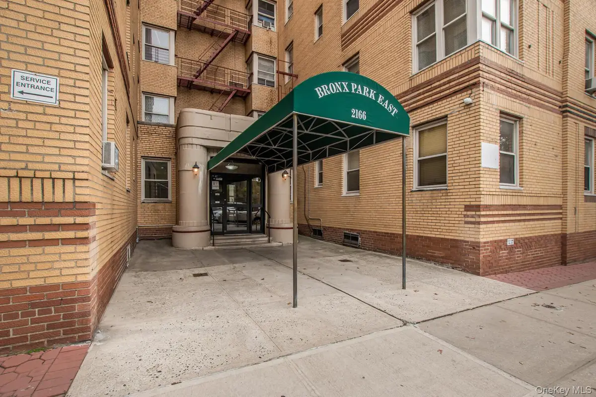 2166 Bronx Park East Street #6J, Bronx, NY 10462 - Image #1