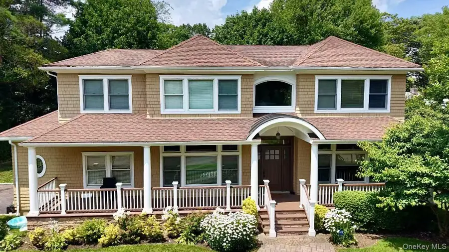 53 Spring Hill Road, Roslyn Heights, NY 11577 - Image #3