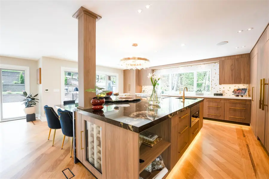 156 Sugar Toms Lane, East Norwich, NY 11732 - Image #2