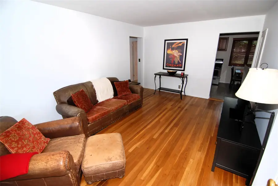 245-84 62 #B11, Little Neck, NY 11362 - Image #2