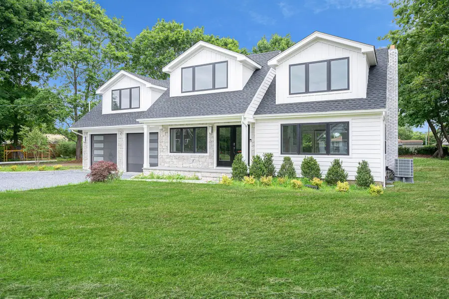 11 Bayview Avenue, Eastport, NY 11941 - Image #2