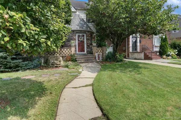 428 Beach 131st Street, Belle Harbor, NY 11694