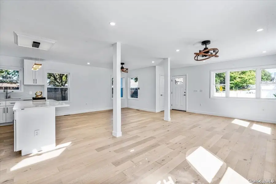 23 Flower Lane, New Hyde Park, NY 11040 - Image #3