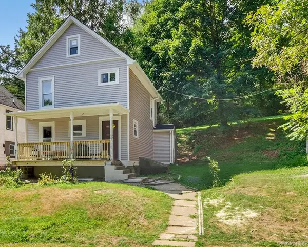 7 2nd Avenue, Unionville, NY 10988