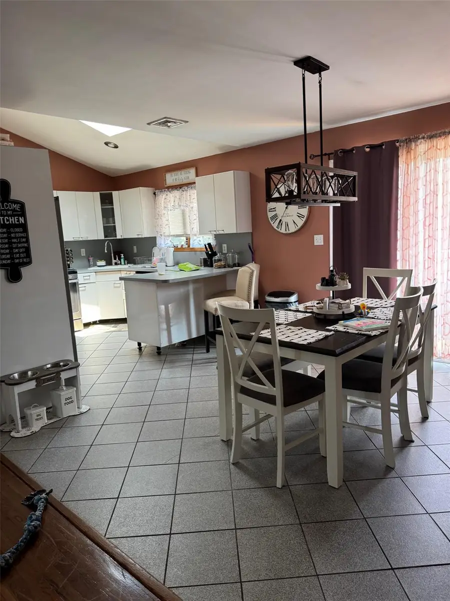 71 Irving Avenue, Deer Park, NY 11729 - Image #3