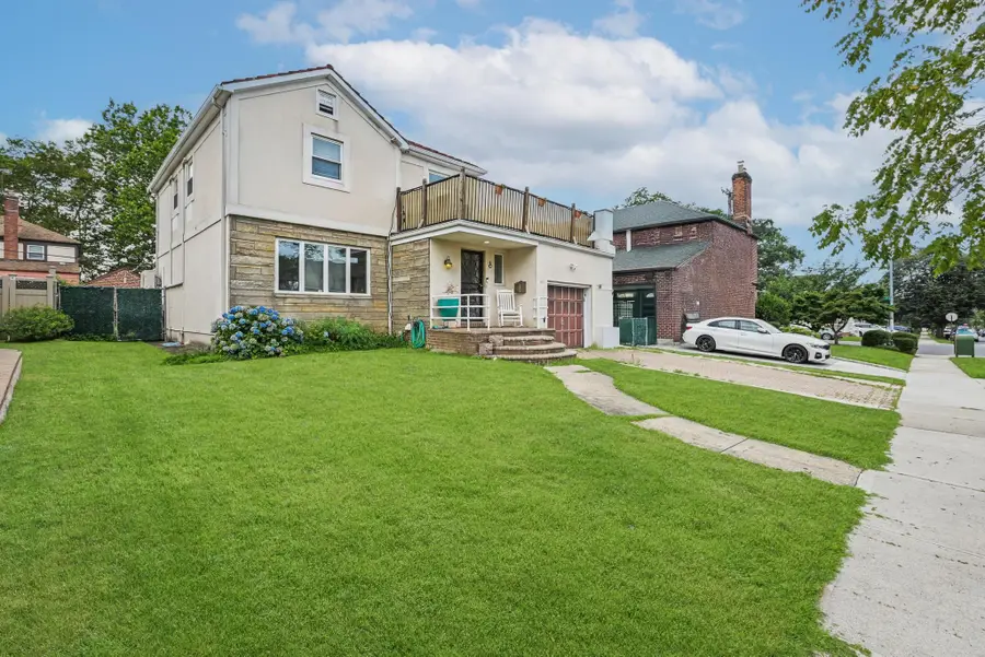 8210 214th Street, Hollis Hills, NY 11427 - Image #3