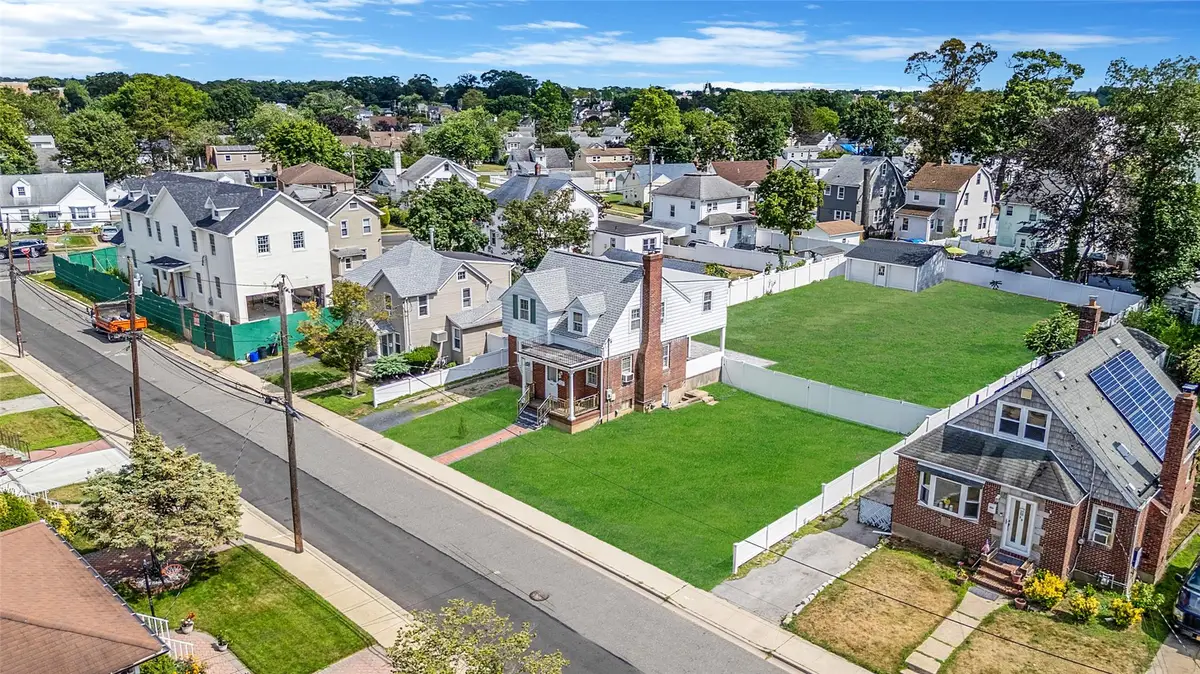 16 Felton Avenue, Valley Stream, NY 11580 - Image #1