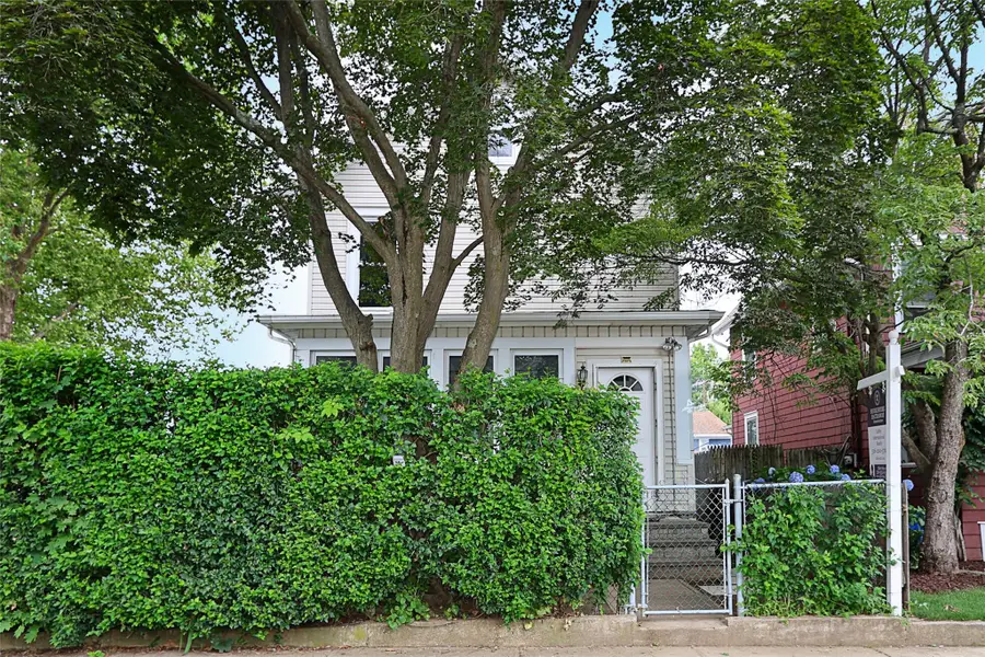 46 Coles Street, Glen Cove, NY 11542 - Image #2