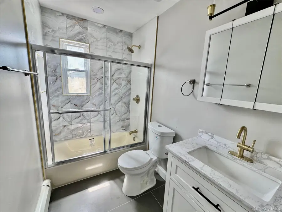 33 Princeton Street, Bay Shore, NY 11706 - Image #2