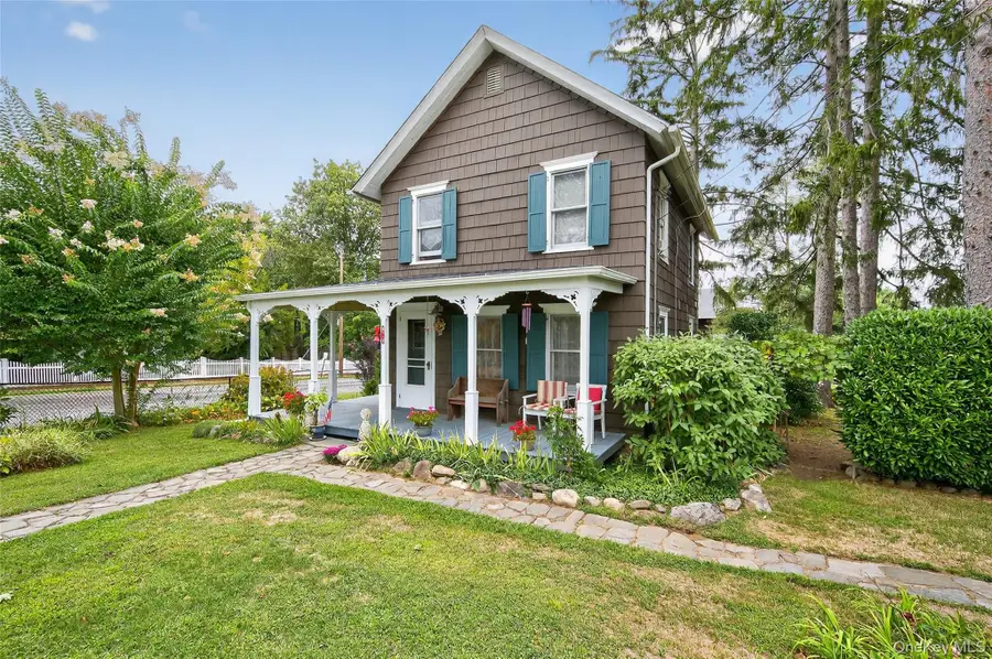 58 Grove Street, Glenwood Landing, NY 11547 - Image #2