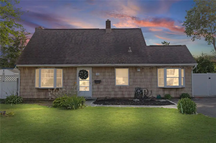 34 Mill Lane, Levittown, NY 11756 - Image #2