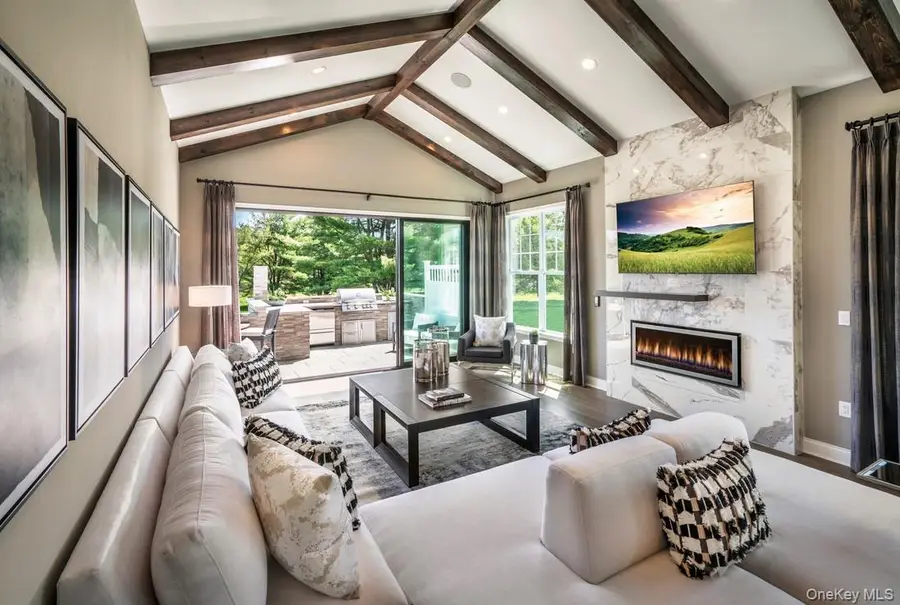 1037 Cottage Drive #18, Carmel, NY 10512 - Image #2