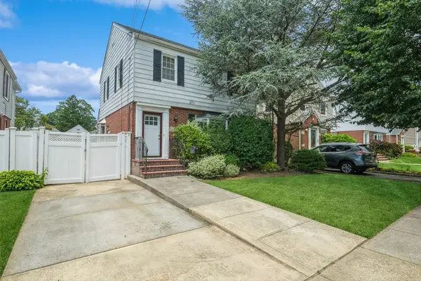 72 Spruce Street, West Hempstead, NY 11552