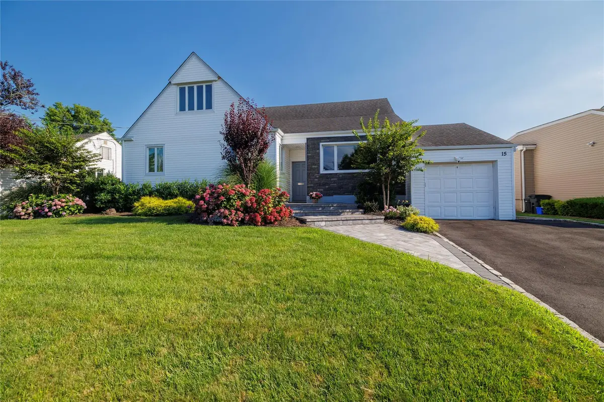 15 Cail Drive, East Rockaway, NY 11518 - #1