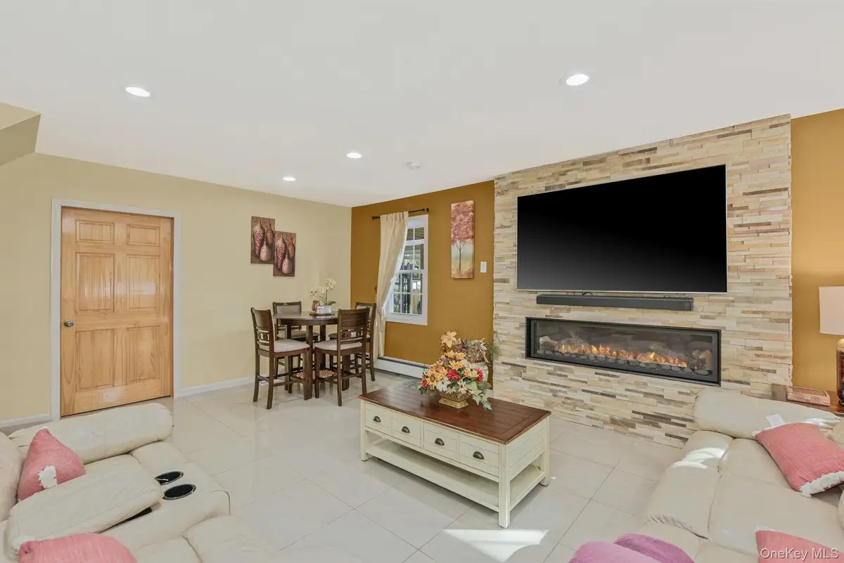 402 Johnson Avenue, Bohemia, NY 11716 - Image #1