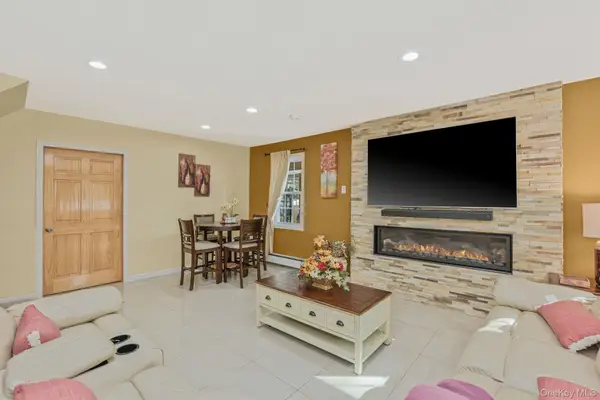 402 Johnson Avenue, Bohemia, NY 11716