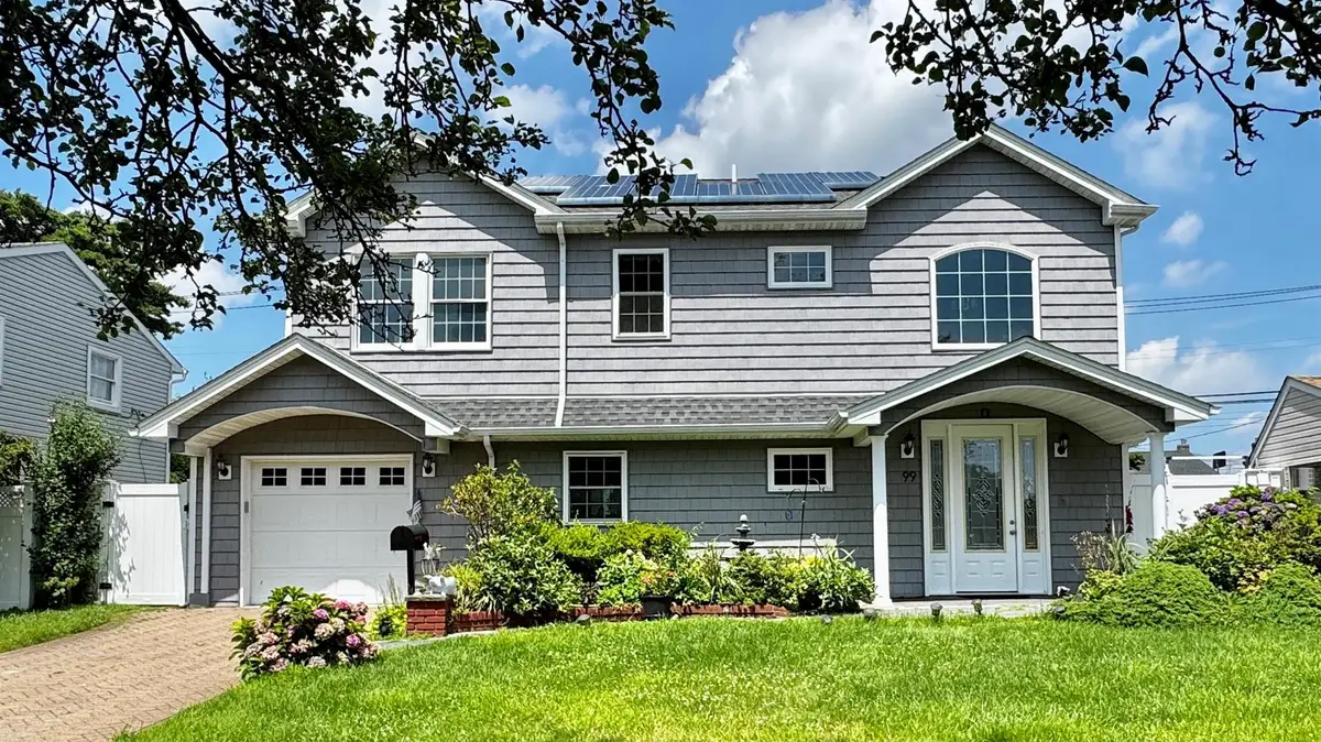 99 Winter Lane, Hicksville, NY 11801 - Image #1