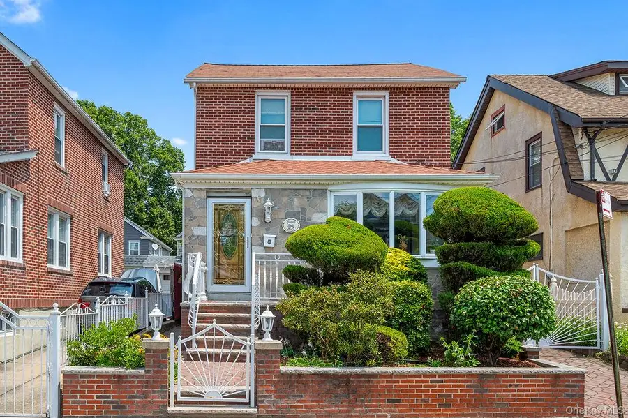 30-27 Murray Lane, Flushing, NY 11354 - Image #2