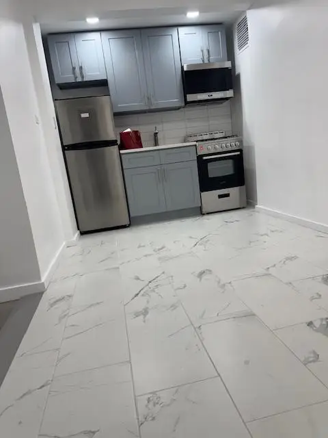 44-05 Macnish Street #1E, Elmhurst, NY 11373 - Image #2