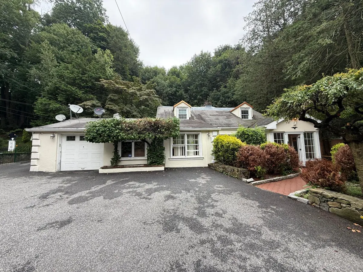 445 W Hartsdale Avenue, Hartsdale, NY 10530 - #1