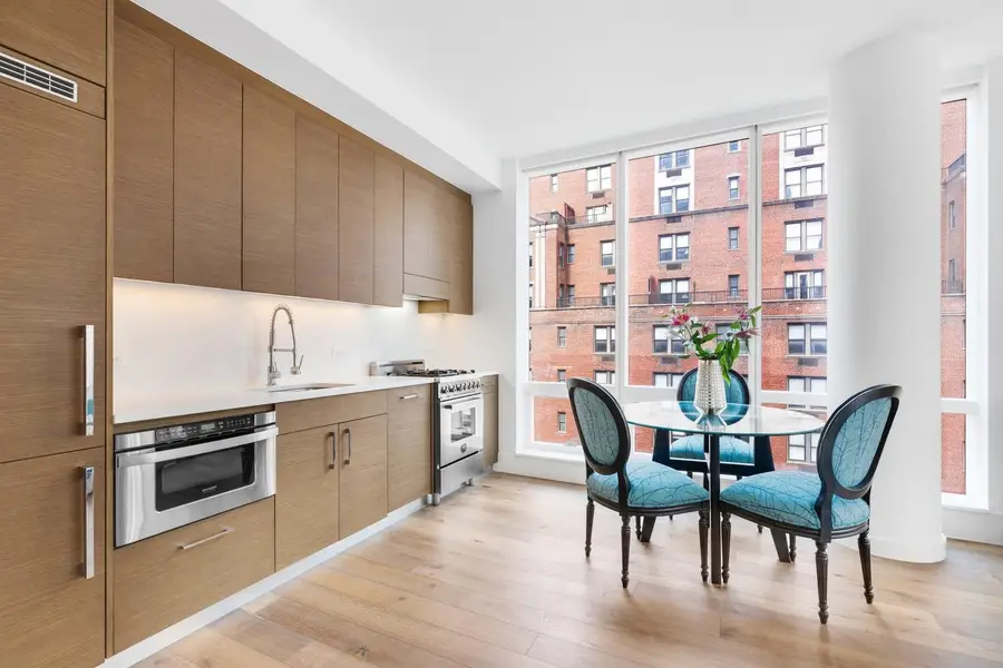 325 Lexington Avenue #11B, Manhattan, NY 10016 - Image #2