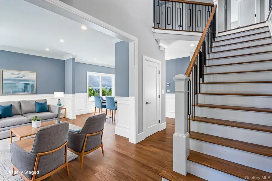 22 N Maryland Avenue, Port Washington, NY 11050 - Image #2