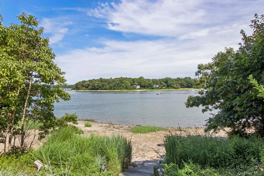 88 Dyke Road, Setauket, NY 11733 - Image #3