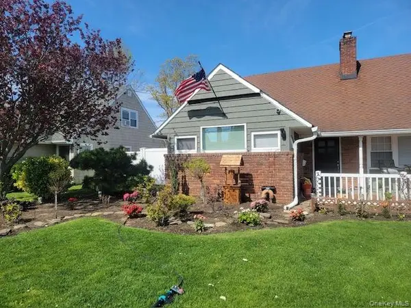 42 Bulaire Road, East Rockaway, NY 11518