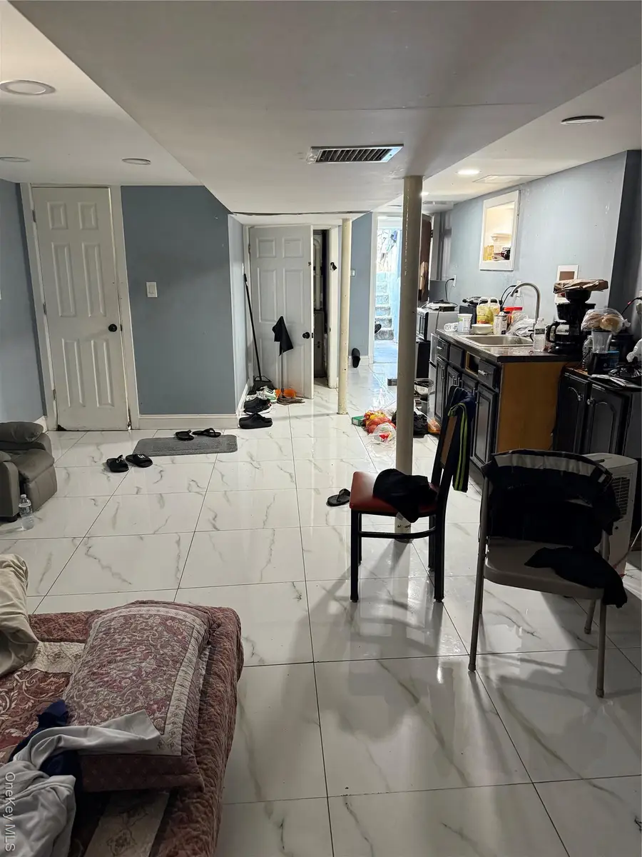 101-19 Lefferts Boulevard, South Richmond Hill, NY 11419 - Image #3