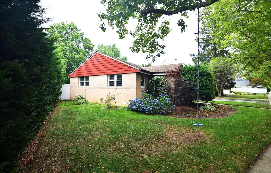 366 Peninsula Boulevard, Lynbrook, NY 11563 - Image #2