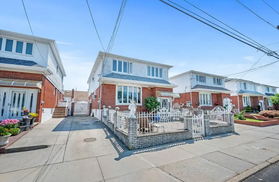 164-43 96th Street #2, Howard Beach, NY 11414 - Image #3