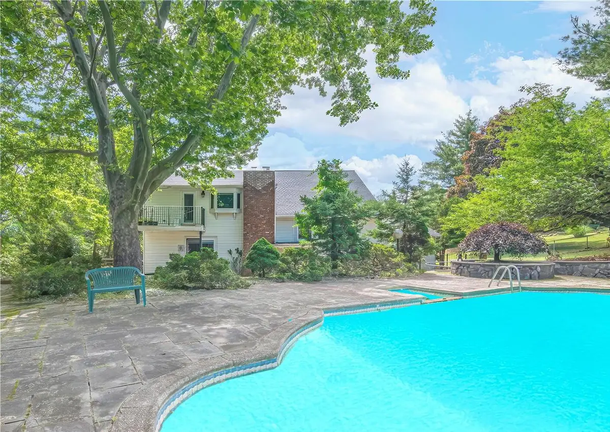 9 Oz Court, Spring Valley, NY 10977 - Image #1