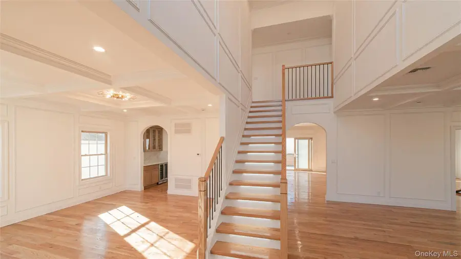 102 Cotton Lane, Levittown, NY 11756 - Image #3