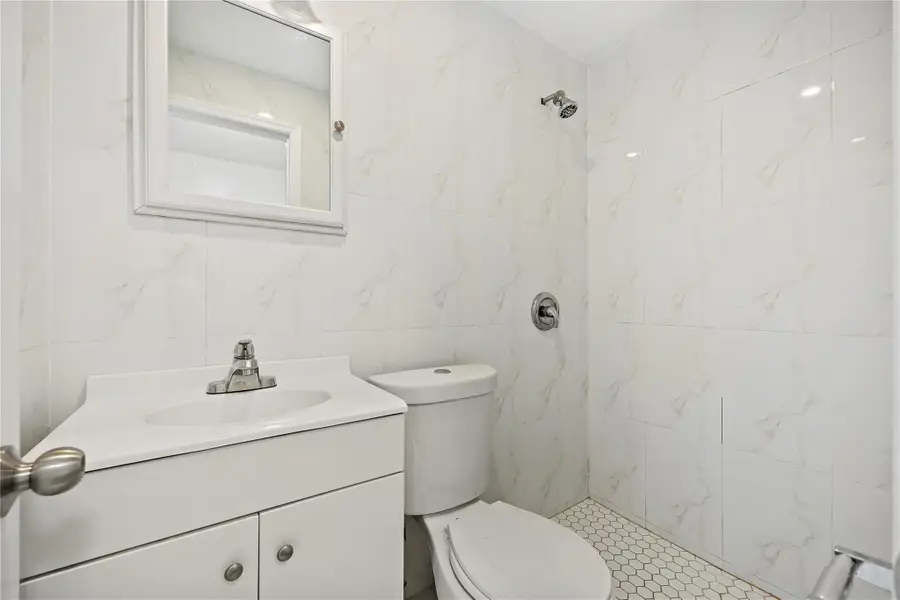 140-24 Quince Avenue, Flushing, NY 11355 - Image #3