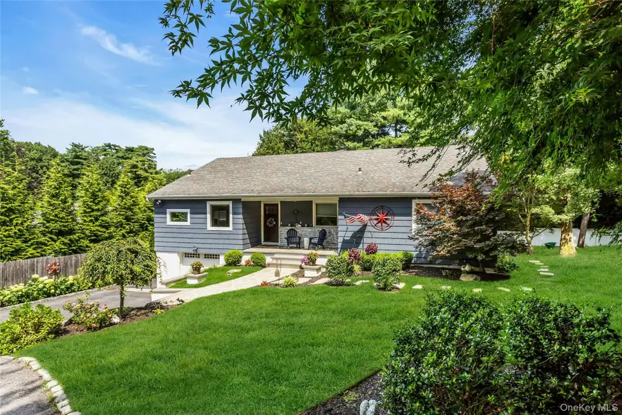 870 Heights Place, Oyster Bay, NY 11771 - Image #3