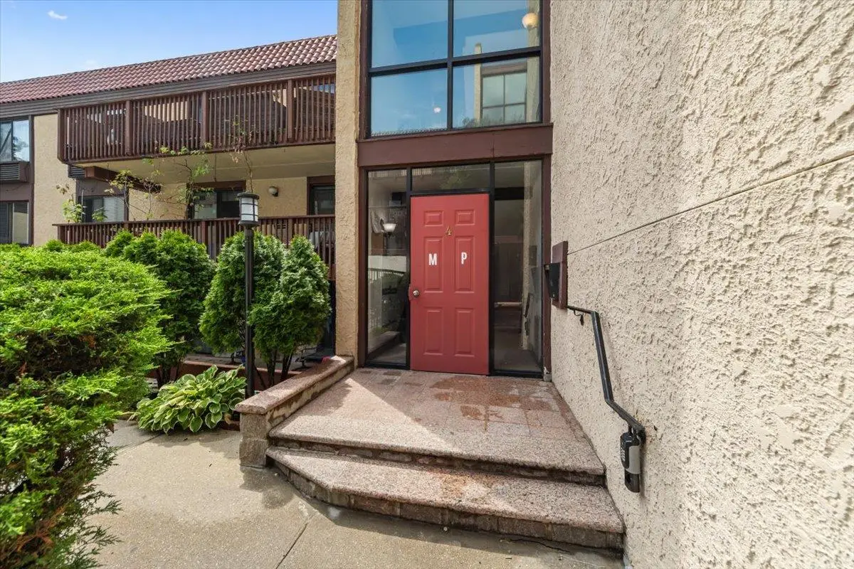 357 N Broadway #1N, Yonkers, NY 10701 - Image #1