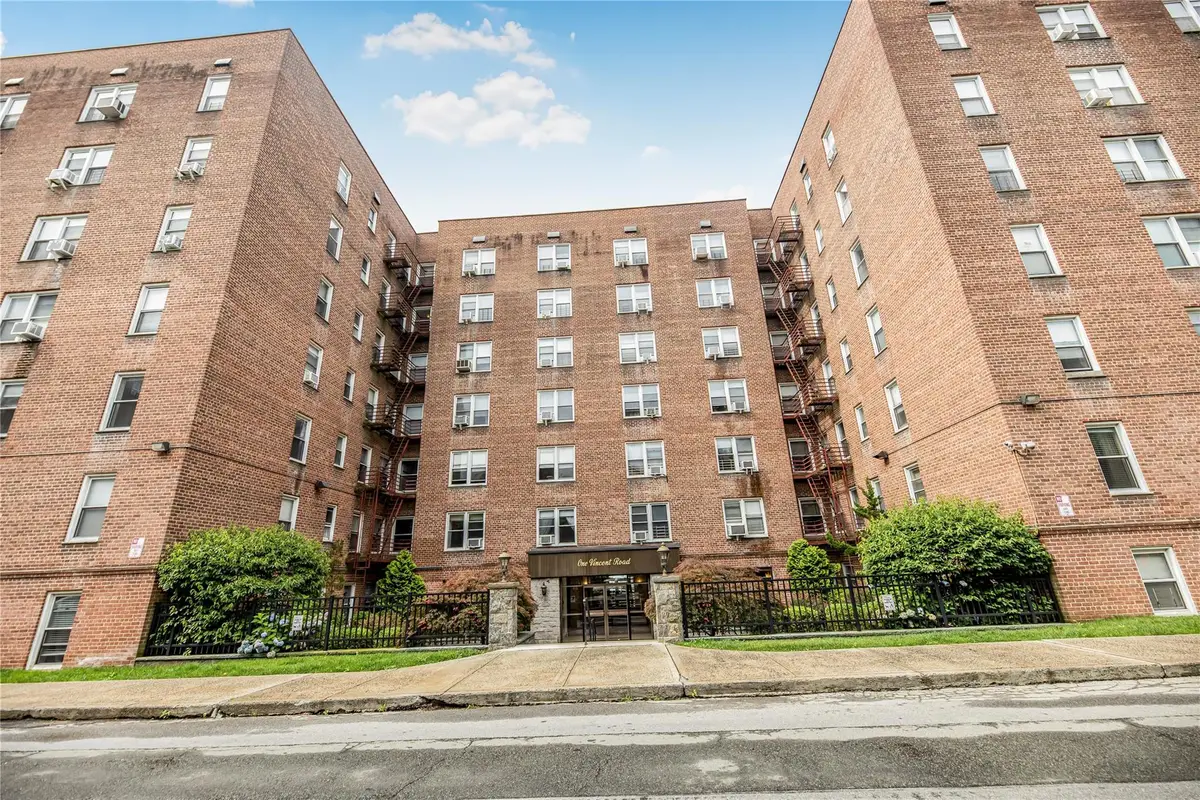 1 Vincent #4E, Bronxville, NY 10708 - Image #1