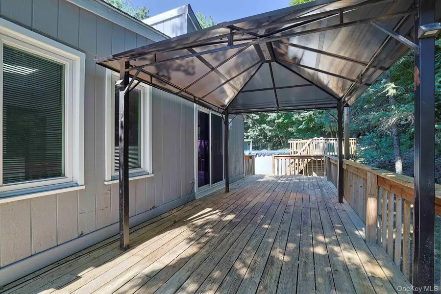 55 Putnam Road, Cortlandt Manor, NY 10567 - Image #2