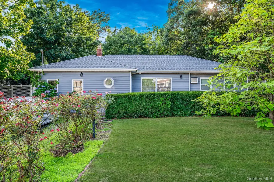 322 N Dunton Avenue, East Patchogue, NY 11772 - Image #2