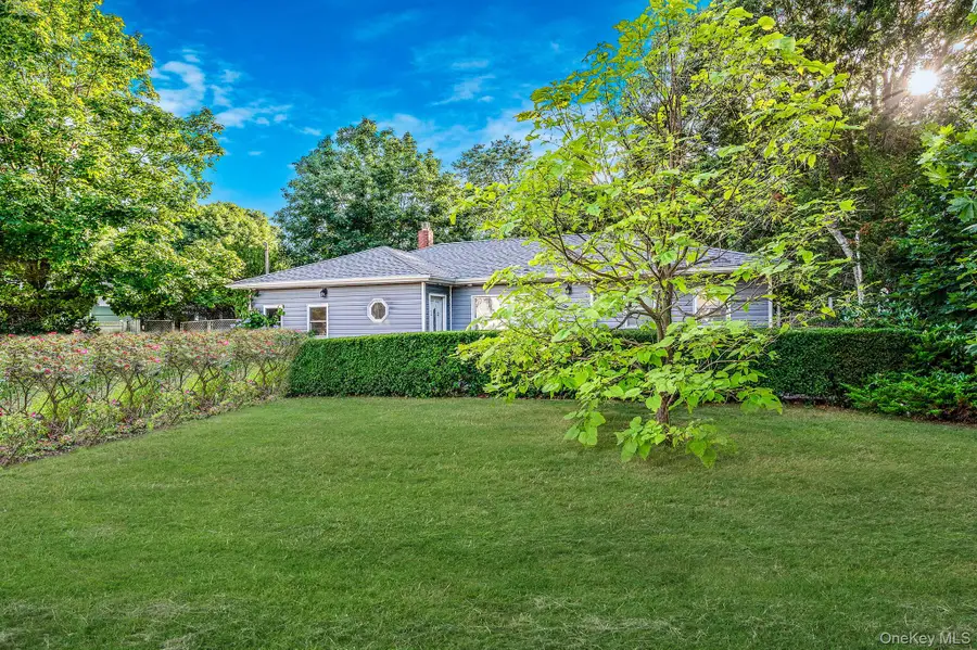 322 N Dunton Avenue, East Patchogue, NY 11772 - Image #3