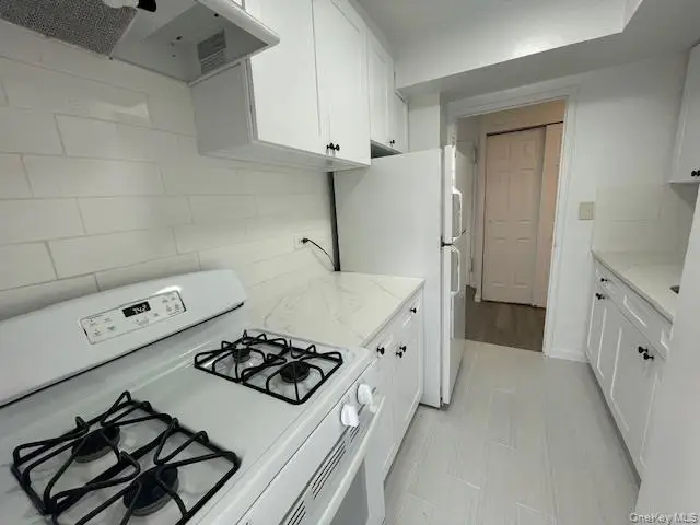 83-60 118 Street #11H, Kew Gardens, NY 11415 - Image #3