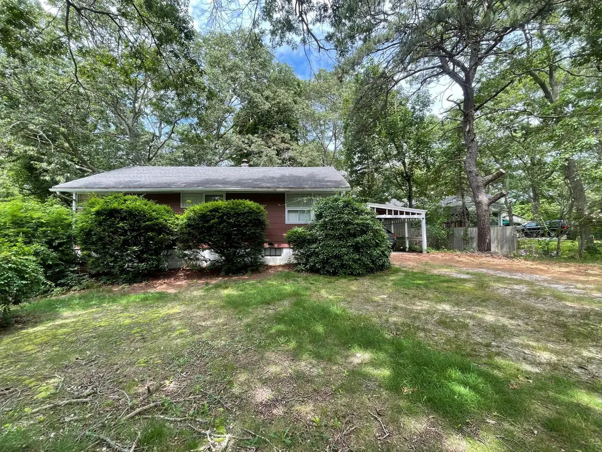 5 Birch Court, Riverhead, NY 11901 - Image #1