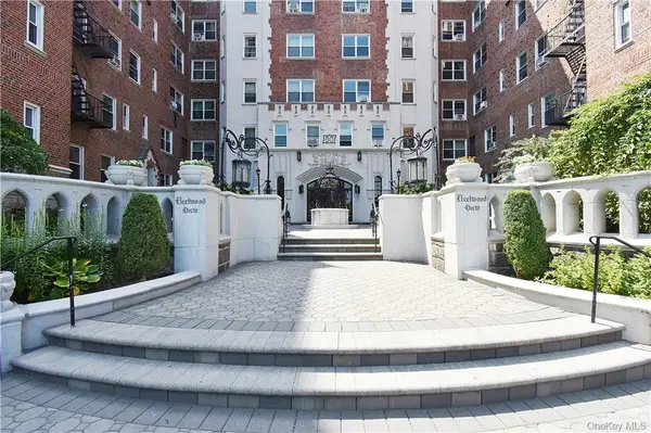 60 W Broad Street #1L, Fleetwood, NY 10552