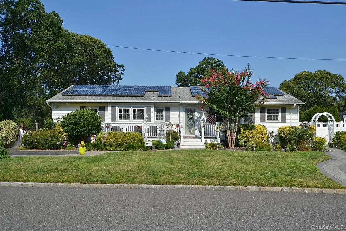 115 Arlington Road, Lake Ronkonkoma, NY 11779 - Image #1