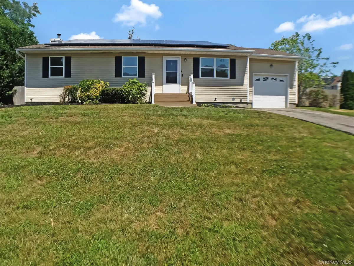 79 Meadow Court, Manorville, NY 11949 - Image #1