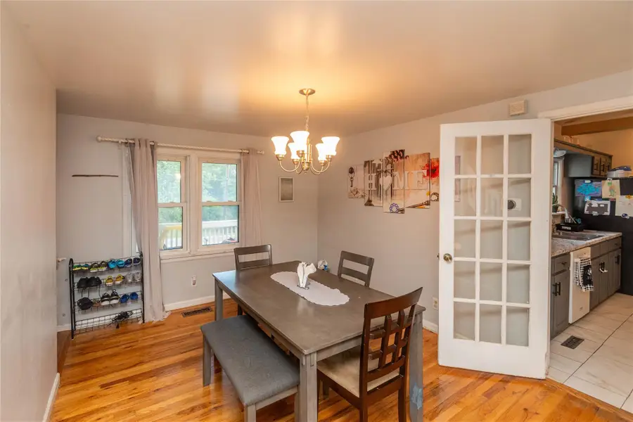 1089 County Rd 12, New Hampton, NY 10958 - Image #2