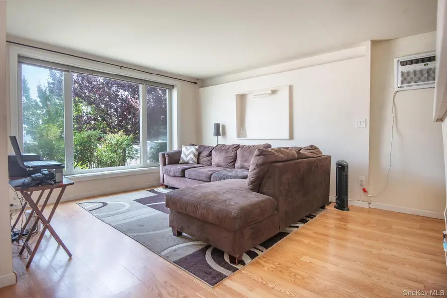 1423 Shore Drive, Bronx, NY 10465 - Image #3