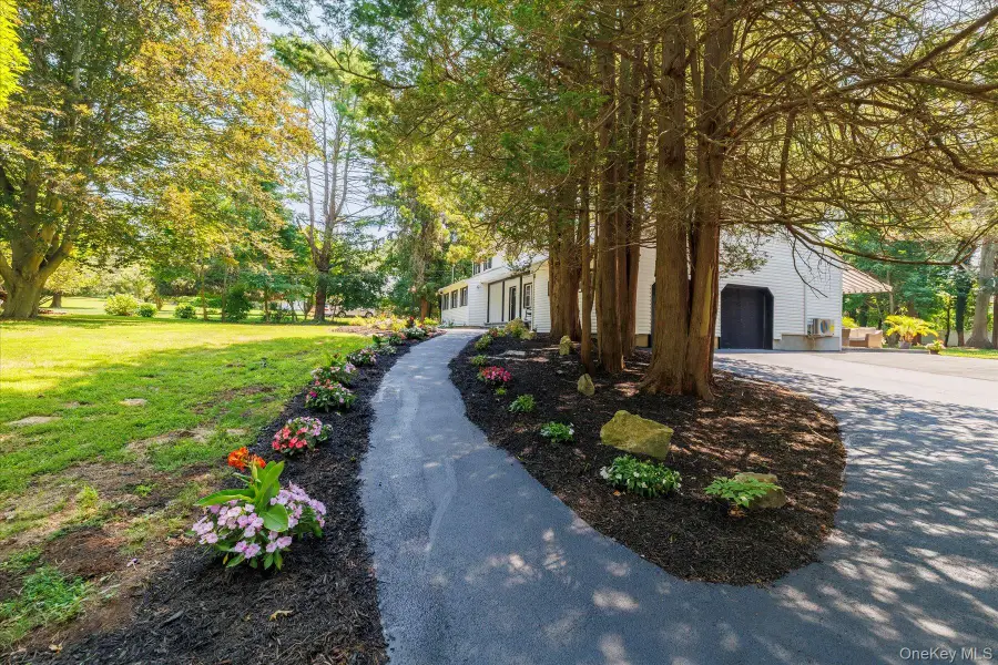 12 Northfield Drive, Northport, NY 11768 - Image #3