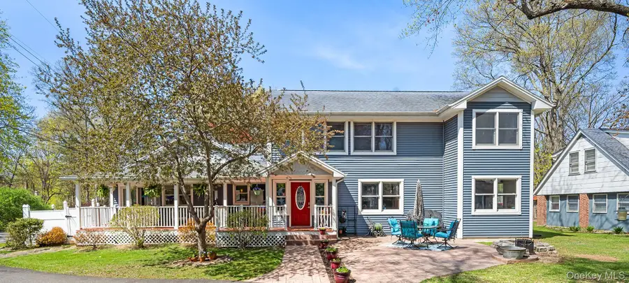 8 Oak Drive, New Windsor, NY 12553 - Image #2