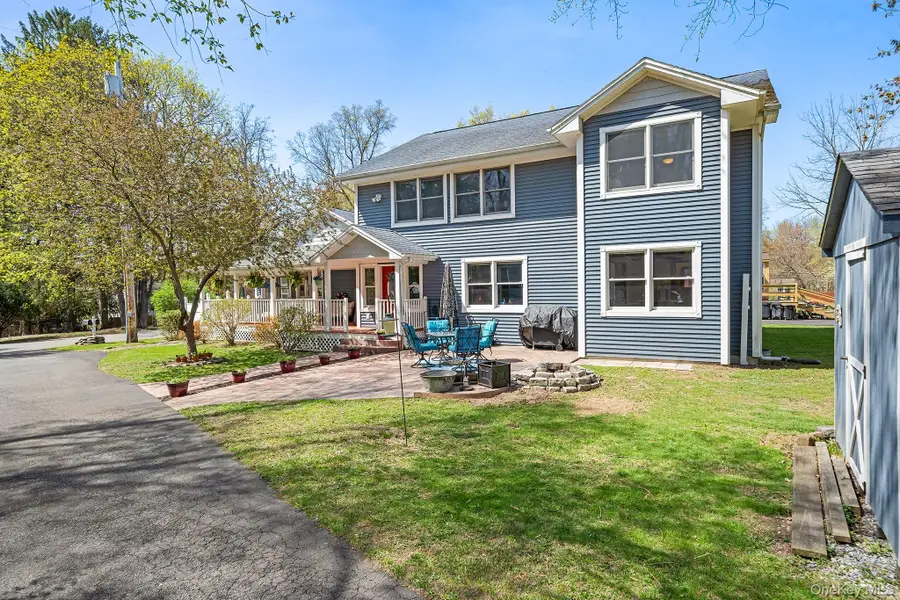 8 Oak Drive, New Windsor, NY 12553 - Image #3